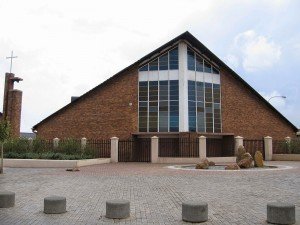 Regina_mundi_church,_soweto